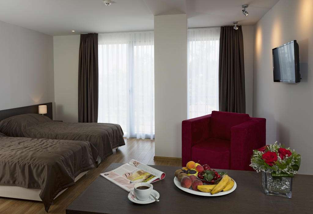 Romantique Dojran Hotel Esterno foto